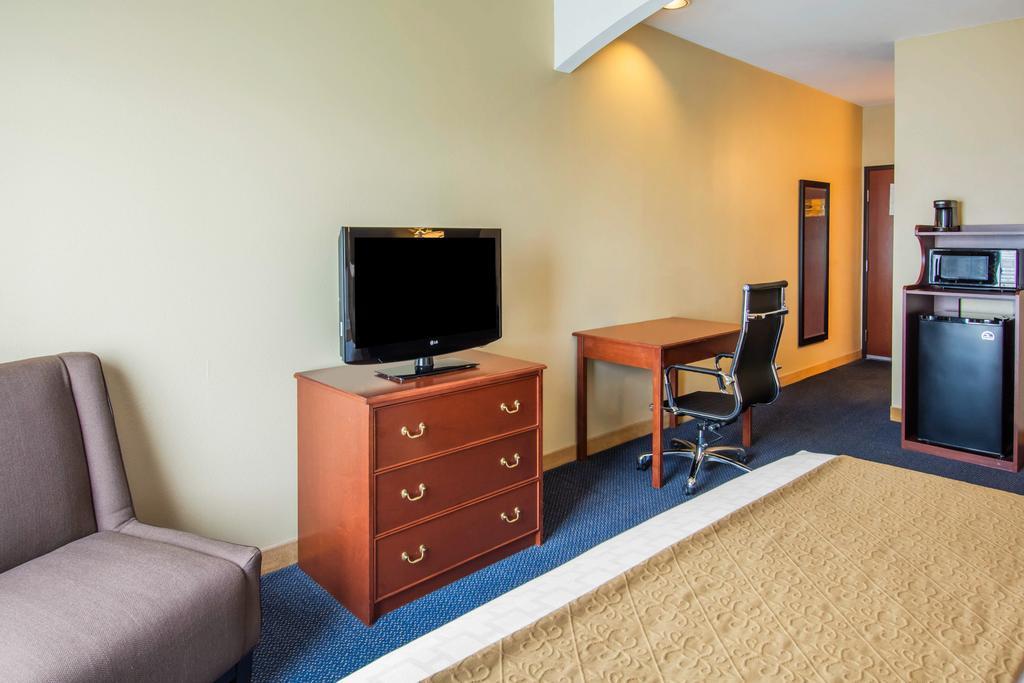 Quality Inn & Suites Of Liberty Lake Buitenkant foto