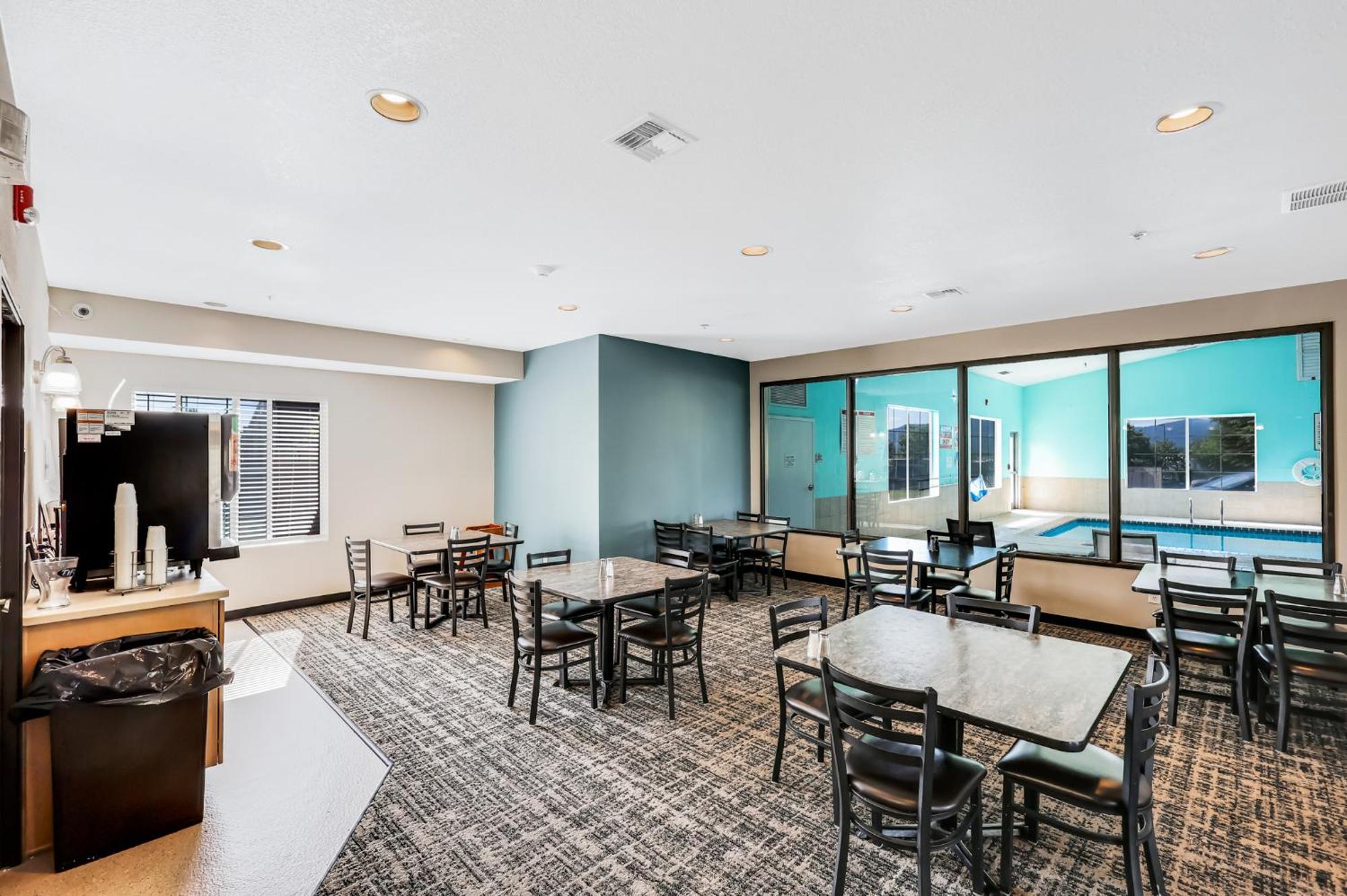 Quality Inn & Suites Of Liberty Lake Buitenkant foto