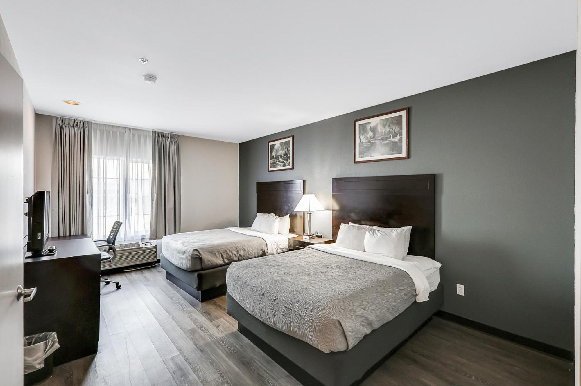 Quality Inn & Suites Of Liberty Lake Buitenkant foto